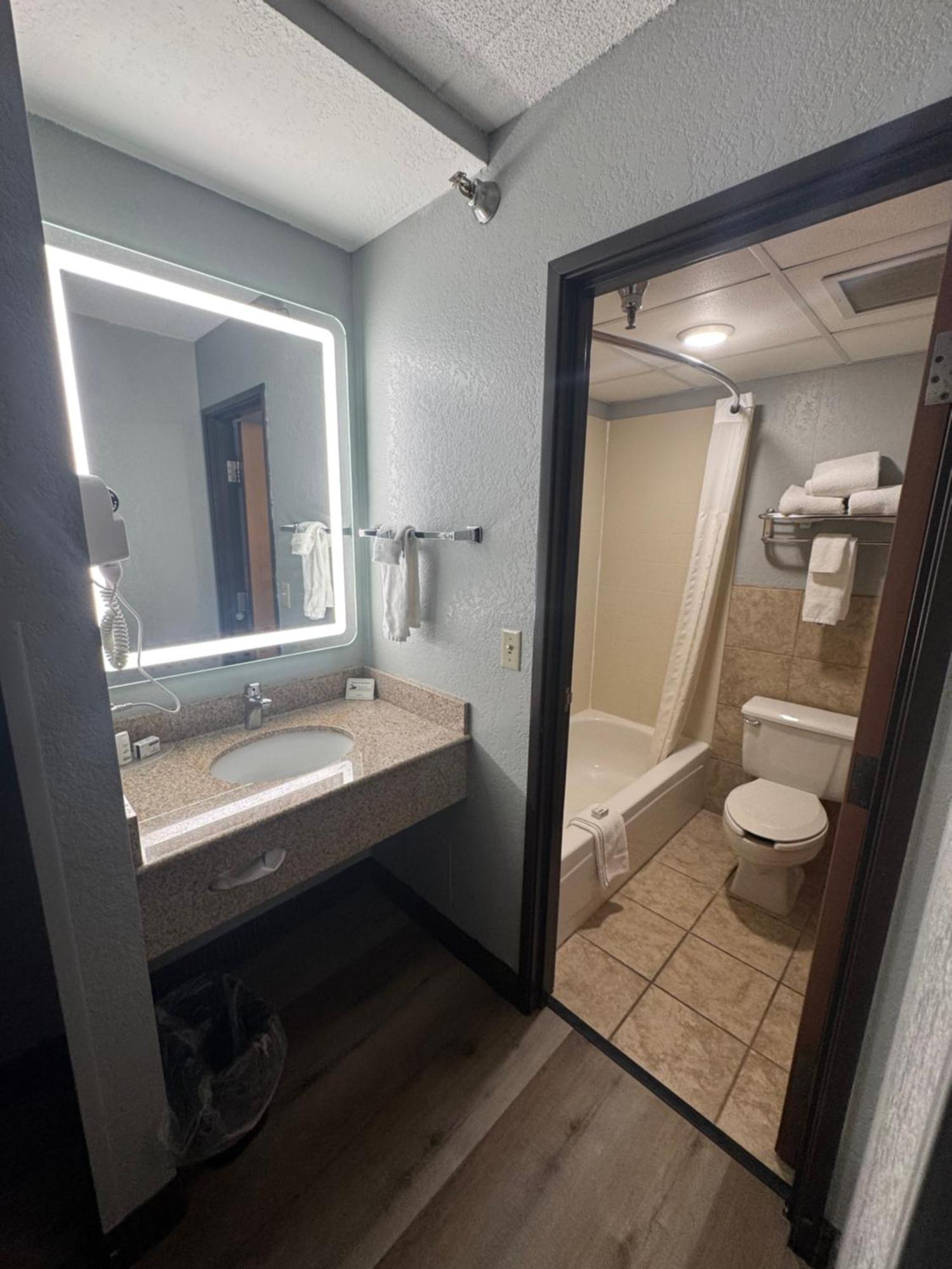 Americinn By Wyndham Albert Lea Extérieur photo